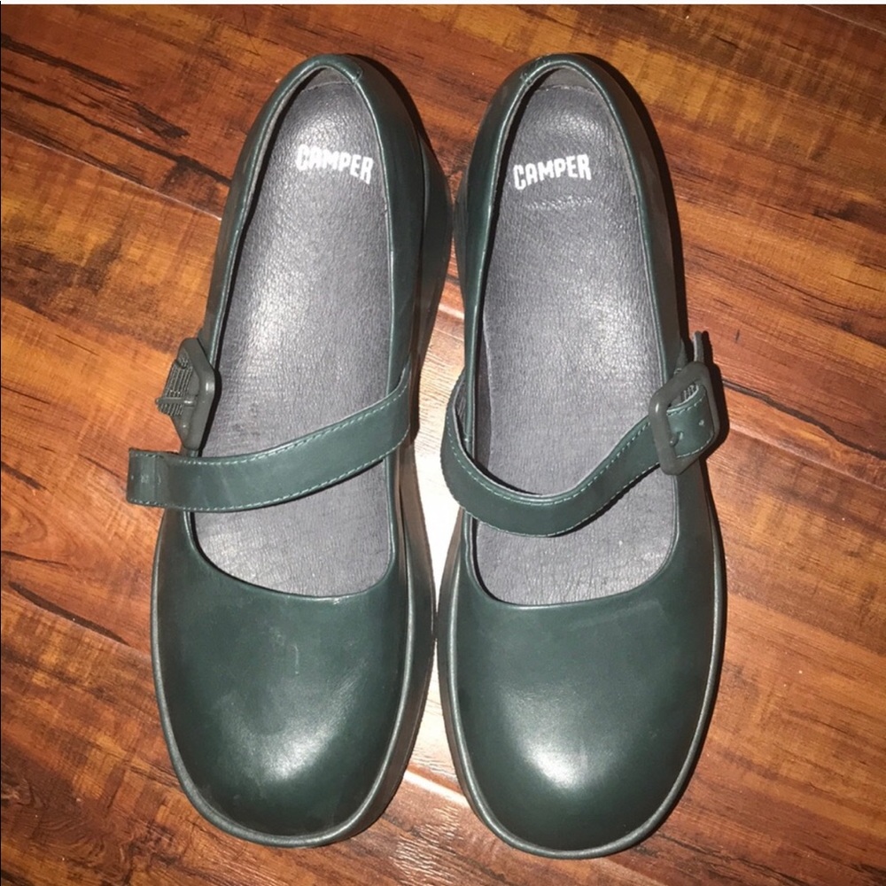 CAMPER forest green platform Mary Janes